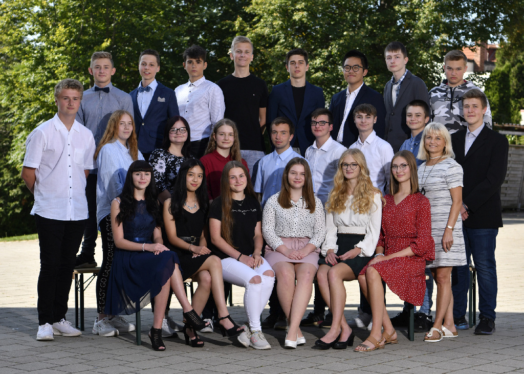 Klasse 10b Klasse 10b